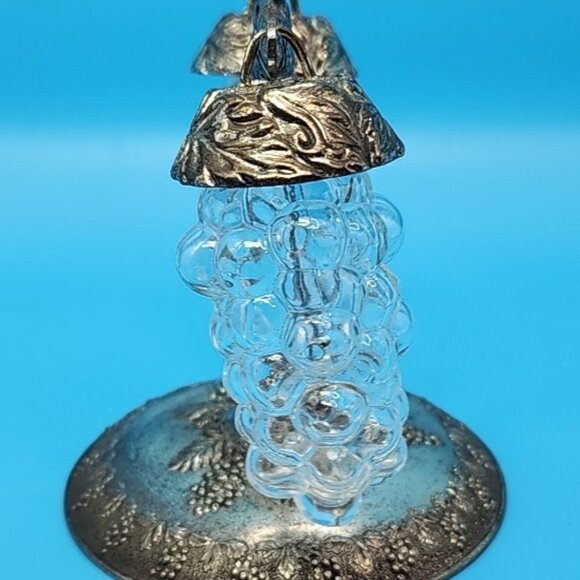Vintage PRICE IMPORT Hanging Glass Grapes Salt Pepper SHAKERS Silver Vine STAND - Picture 15 of 16